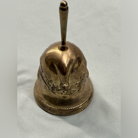 Heavy gold metallic Santa bell - Picture 7 of 9